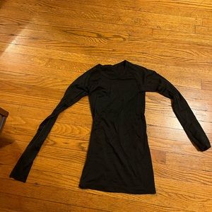 Lululemon long sleeve black shirt